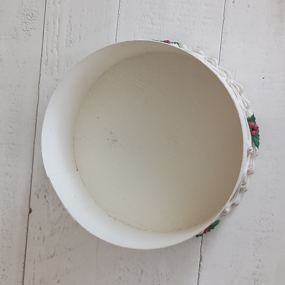 Vintage Poinsettia Mini Hat Box - Picture 6 of 7